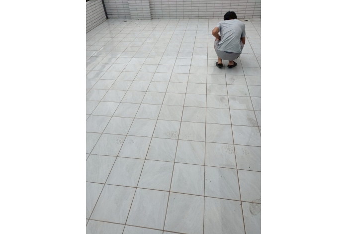 Thumb-1
